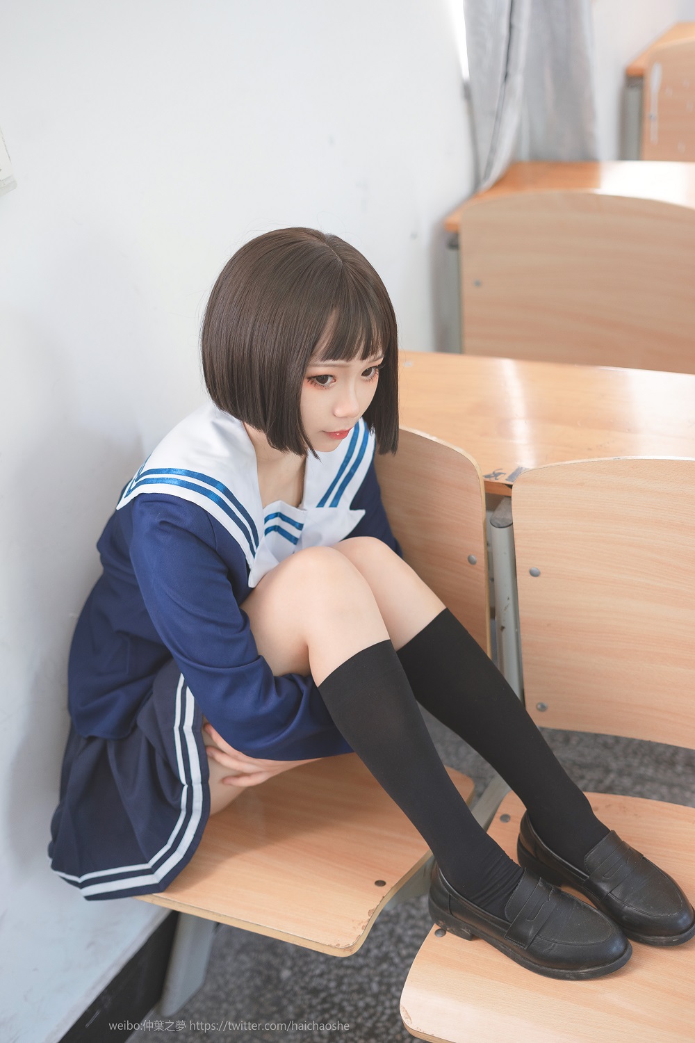 轻兰映画 Grand.013-加藤惠校服[70P+1V] 萝风丝足 预览2图