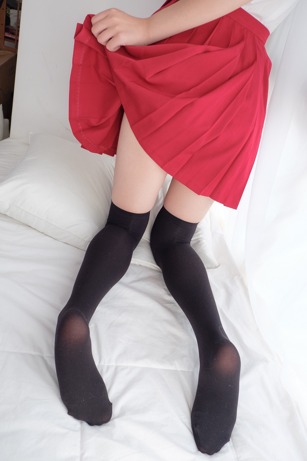 喵写真 Vol.013-过膝黑袜[70P] 喵写真 预览1图