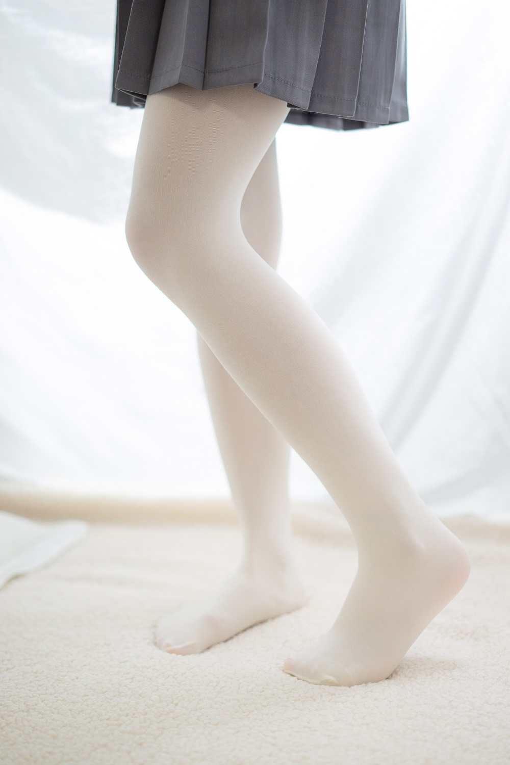 喵写真 Vol.017-白丝灰裙[104P] 喵写真 预览2图