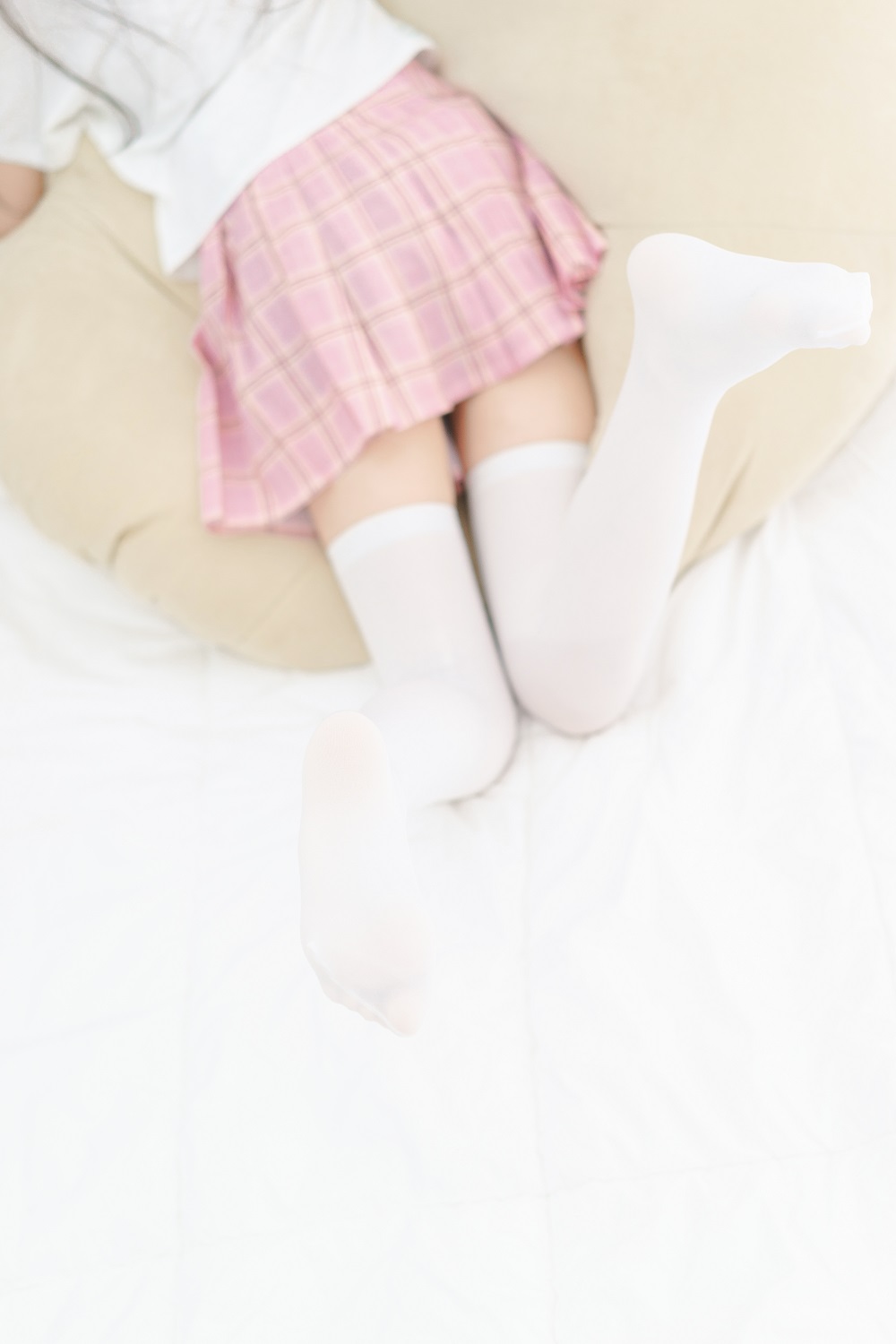 喵写真 NO.001-白丝粉格裙[49P] 喵写真 预览2图