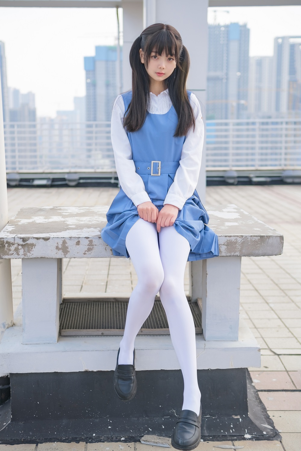 稚乖画册-赤西夜夜-晴空02-天台白丝[79P+1V] 稚乖画册 预览1图