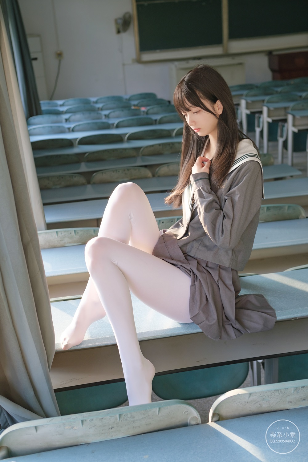 稚乖画册-赤西夜夜-教室灰水手服[63P+1V] 稚乖画册 预览1图